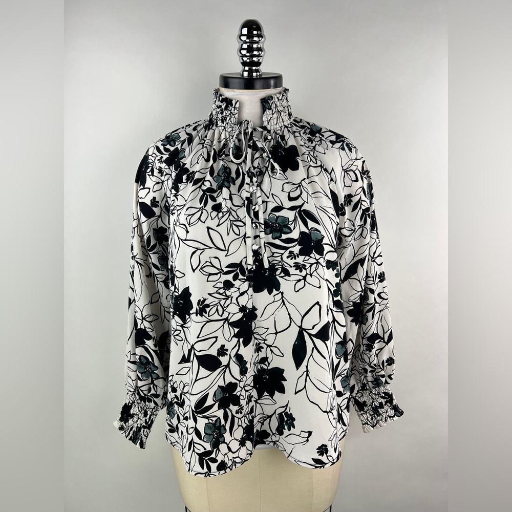 💚 3068. Floral Lead Balloon Sleeve Blouse